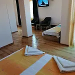 ゲストハウス дом апостолови