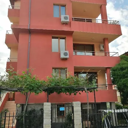 дом апостолови 4* סוזופול